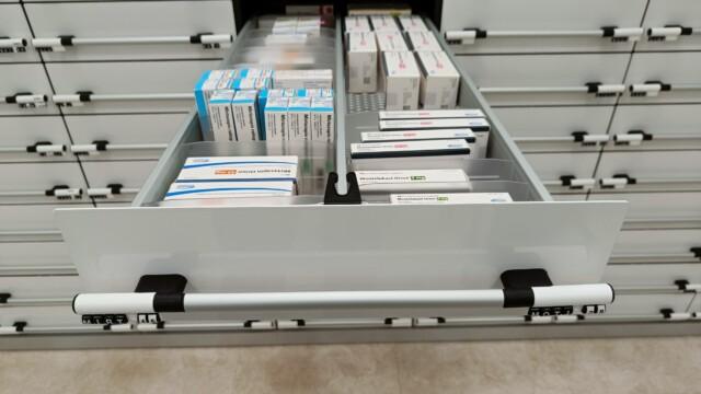 apteekkilaatikosto avattuna