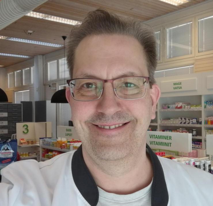 Kristiinankaupungin  I apteekki – I Apoteket i Kristinestad